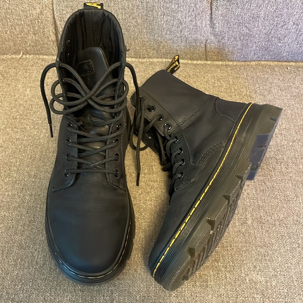 DR. MARTENS COMBS LEATHER CASUAL BOOTS - Picture 11 of 16